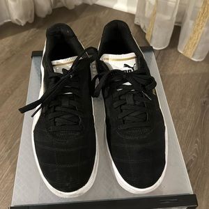 Puma. Size 9.5 . Lightly worn